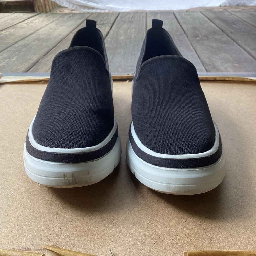Bill Blass black knit slip on casual shoes, size 9.5 - Picture 3 of 8